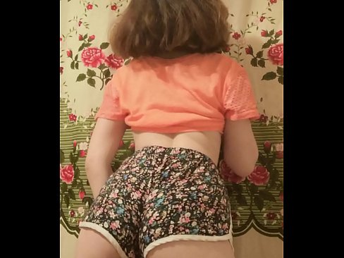 ❤️ La joven sexy hace un striptease grabando sus calzoncillos en la cámara ❤❌ Video de porno en es.kutjeporno.ru ❌️