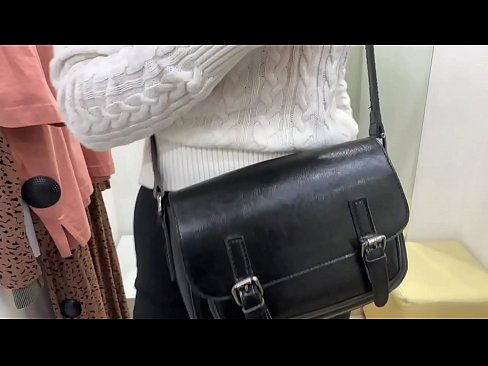 ❤️ Masturbación pública de la joven zorra FeralBerry con un consolador en el probador ❤❌ Video de porno en es.kutjeporno.ru ❌️